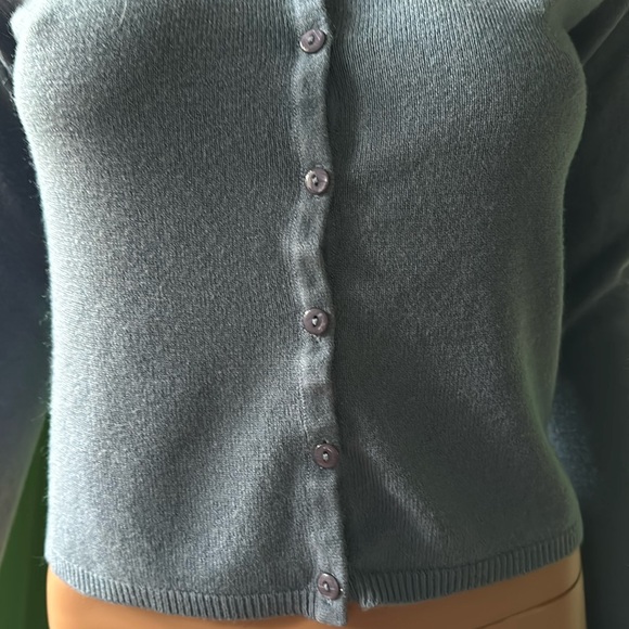 🟦🟦Takeout Button Down Half Sweater🟦🟦 - Picture 4 of 9